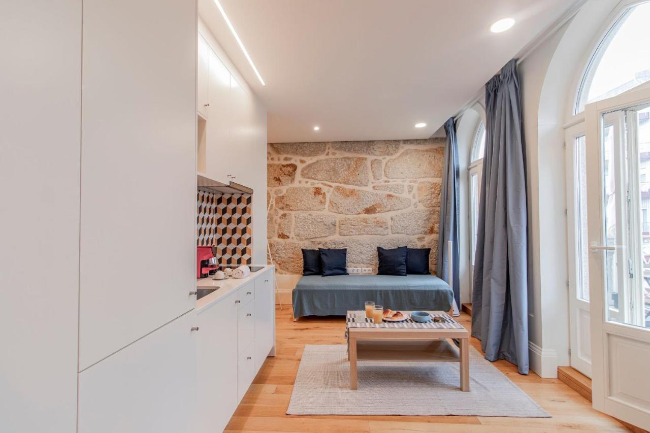 Sweet Studio Apartment W/ Big Balcony By Lovelystay Porto Luaran gambar