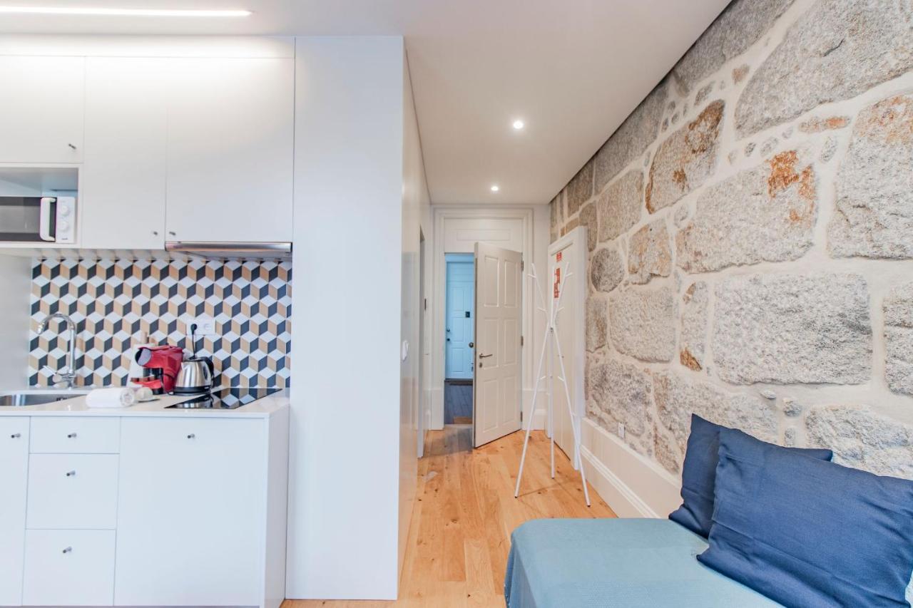 Sweet Studio Apartment W/ Big Balcony By Lovelystay Porto Luaran gambar