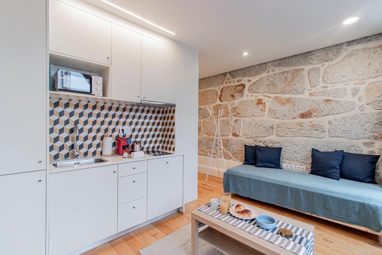 Sweet Studio Apartment W/ Big Balcony By Lovelystay Porto Luaran gambar