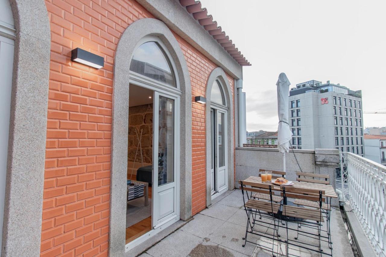 Sweet Studio Apartment W/ Big Balcony By Lovelystay Porto Luaran gambar